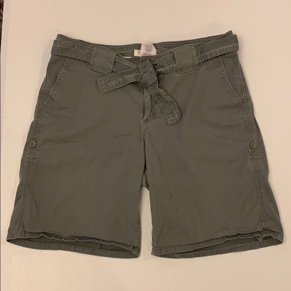 Olive Green Cargo Shorts w Adjustable Leg Lengths - Picture 1 of 4